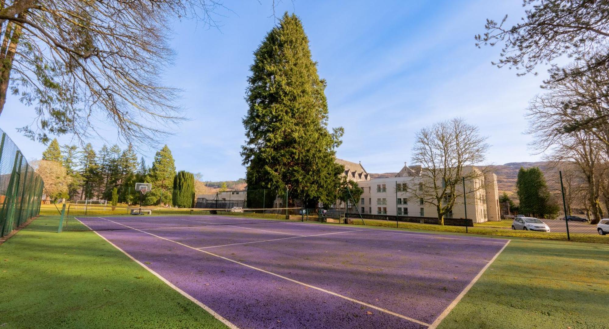 The Caledonian 3 Bedroom Self Catering Apartment In Historic Abbey Fort Augustus Exterior foto