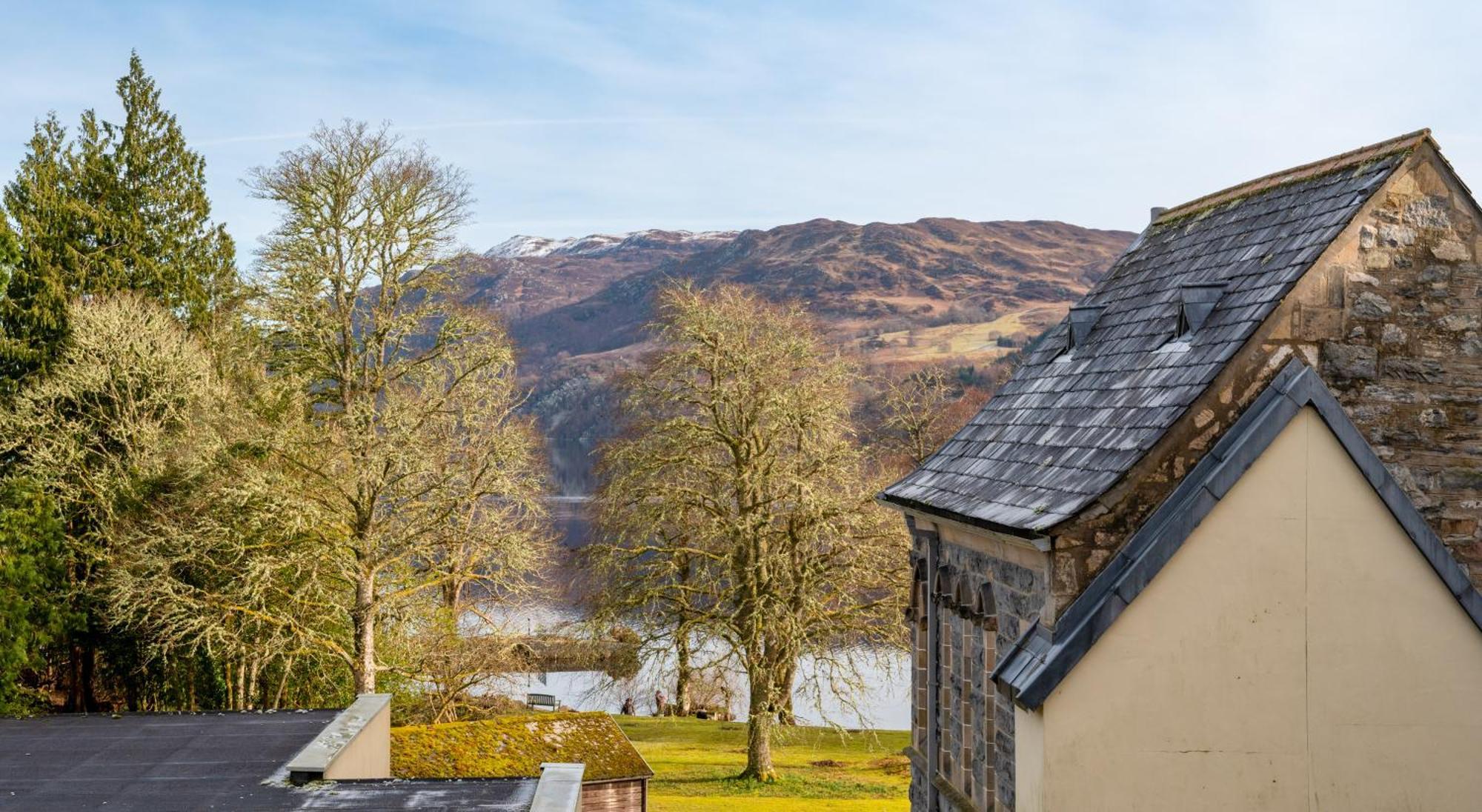 The Caledonian 3 Bedroom Self Catering Apartment In Historic Abbey Fort Augustus Exterior foto